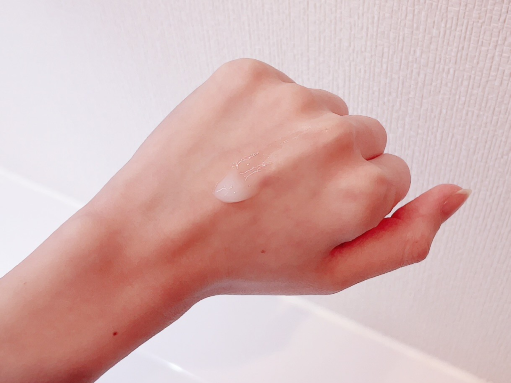 Texture of MUJI All-in-One Essence on hand